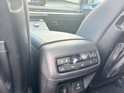Used 2023 Hyundai Palisade Limited FWD image 26
