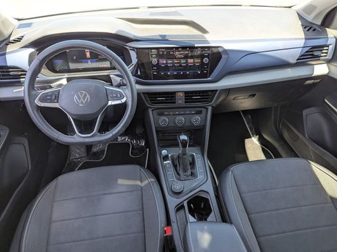 Used 2022 Volkswagen Taos SE image 30
