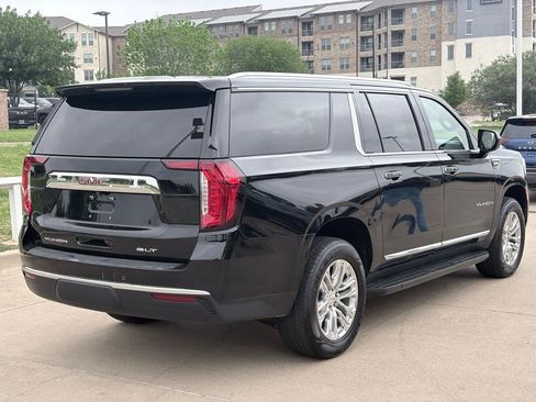 Used 2021 GMC Yukon XL SLT image 4