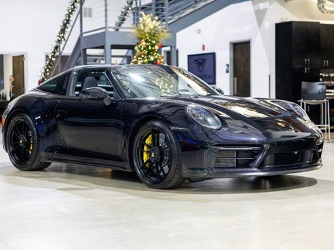 Used 2024 Porsche 911 Targa 4 GTS image 8