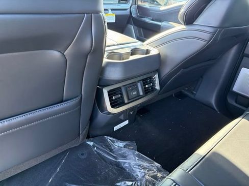 New 2026 Ford F350 Platinum w/ Tremor Off-Road Package AWD/4WD image 10