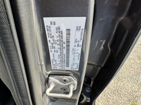 Used 2014 Ford Escape SE image 16