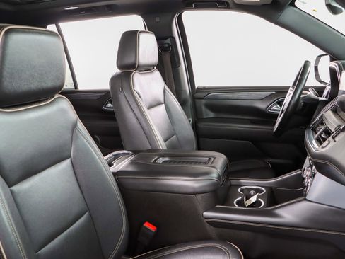 Used 2023 GMC Yukon SLT image 31