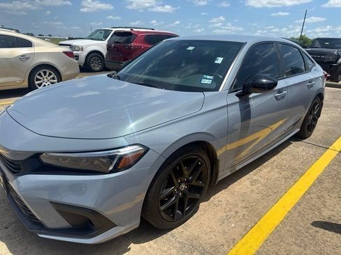 Used 2024 Honda Civic Sport image 1