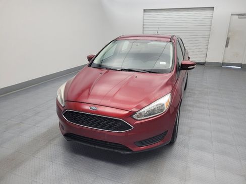 Used 2016 Ford Focus SE w/ SE Cold Weather Package FWD image 15