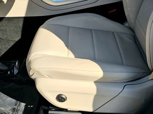 New 2026 Mercedes-Benz GLE 350 4MATIC image 18