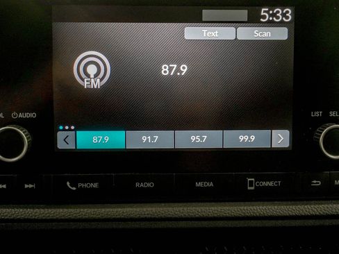 Used 2023 Honda CR-V EX image 23