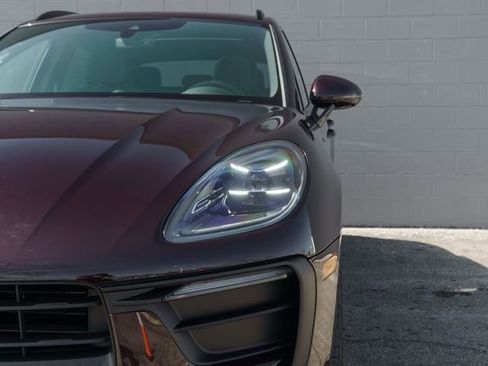 New 2026 Porsche Macan image 11