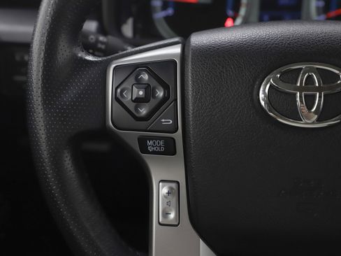 Used 2015 Toyota 4Runner Limited image 26