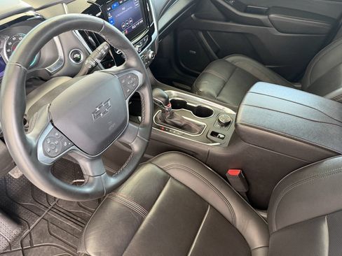 Used 2023 Chevrolet Traverse RS w/ LPO, Floor Liner Package AWD/4WD image 10