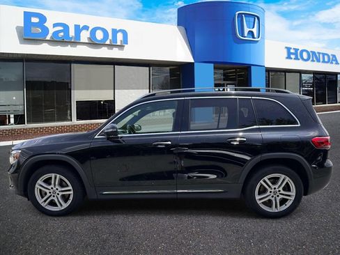 Used 2023 Mercedes-Benz GLB 250 4MATIC image 3