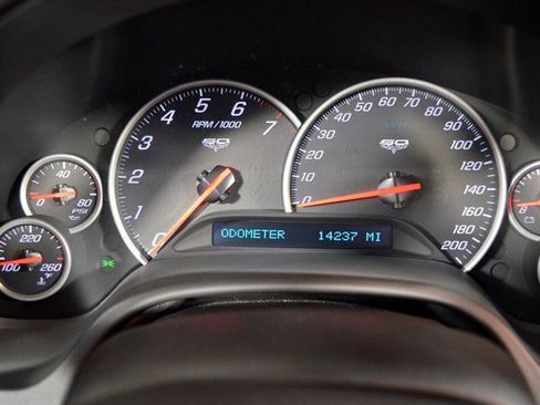 Used 2013 Chevrolet Corvette Convertible image 17