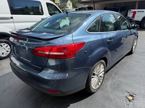 Used 2018 Ford Focus Titanium FWD image 2