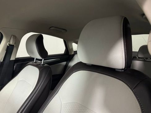 Used 2019 Ford Fusion SE w/ Equipment Group 151A image 14