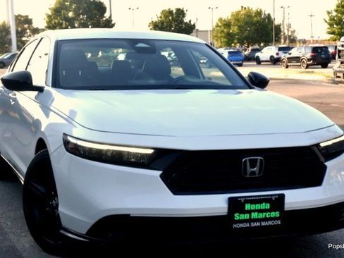 Used 2023 Honda Accord Sport image 2