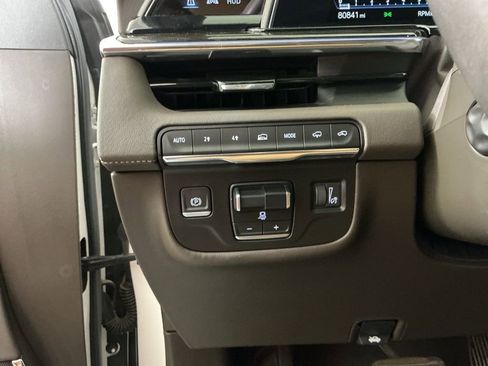 Used 2021 Cadillac Escalade Sport w/ Driver Assist Tech Package AWD/4WD image 17