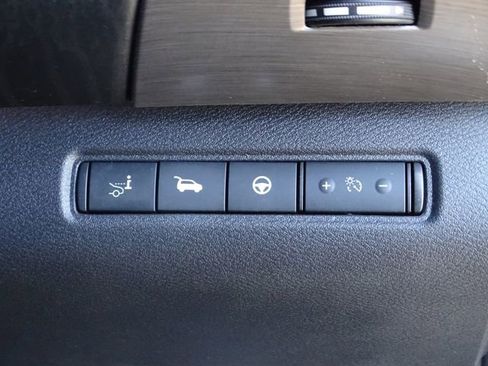 Used 2023 Nissan Pathfinder Platinum w/ Lighting Package (N93) image 19