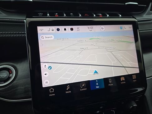 Used 2023 Jeep Grand Cherokee L Limited w/ Black Appearance Package image 29