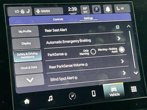 New 2025 Jeep Grand Cherokee L Laredo image 32