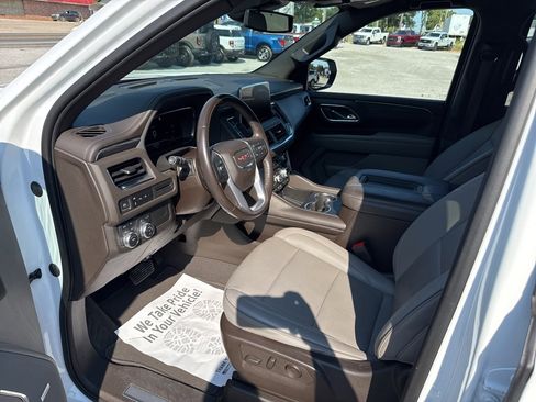 Used 2023 GMC Yukon SLT image 9