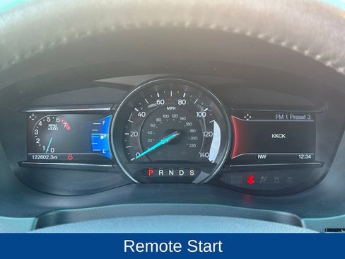 Used 2016 Ford Explorer XLT w/ Equipment Group 202A AWD/4WD image 14