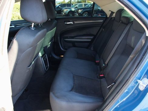 Used 2023 Chrysler 300 Touring w/ Sport Appearance Package image 30