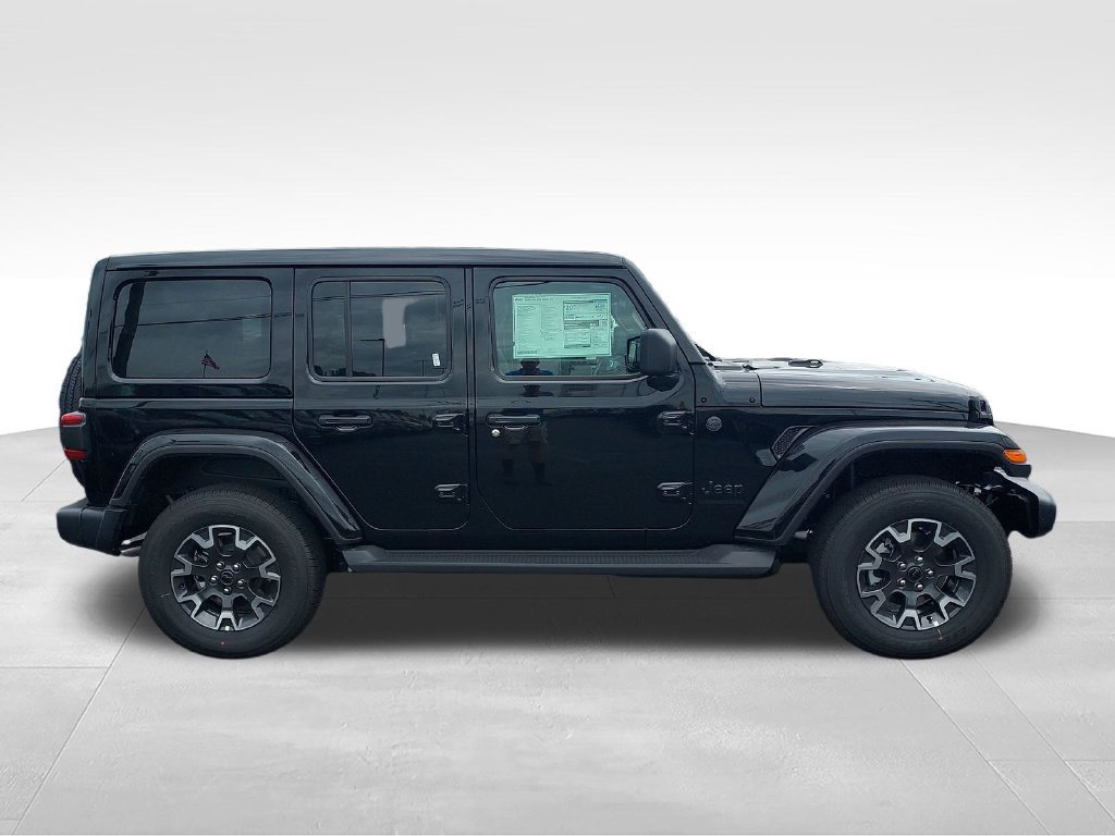 New 2026 Jeep Wrangler Unlimited Sahara AWD/4WD image 6
