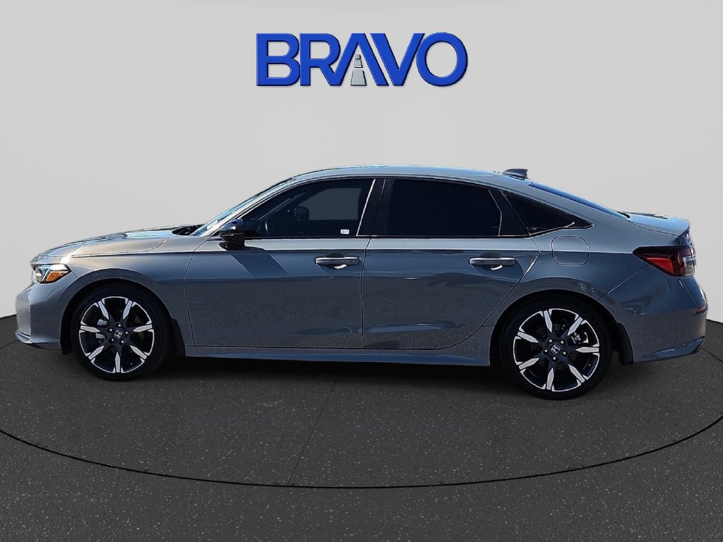 Used 2025 Honda Civic Sport image 2