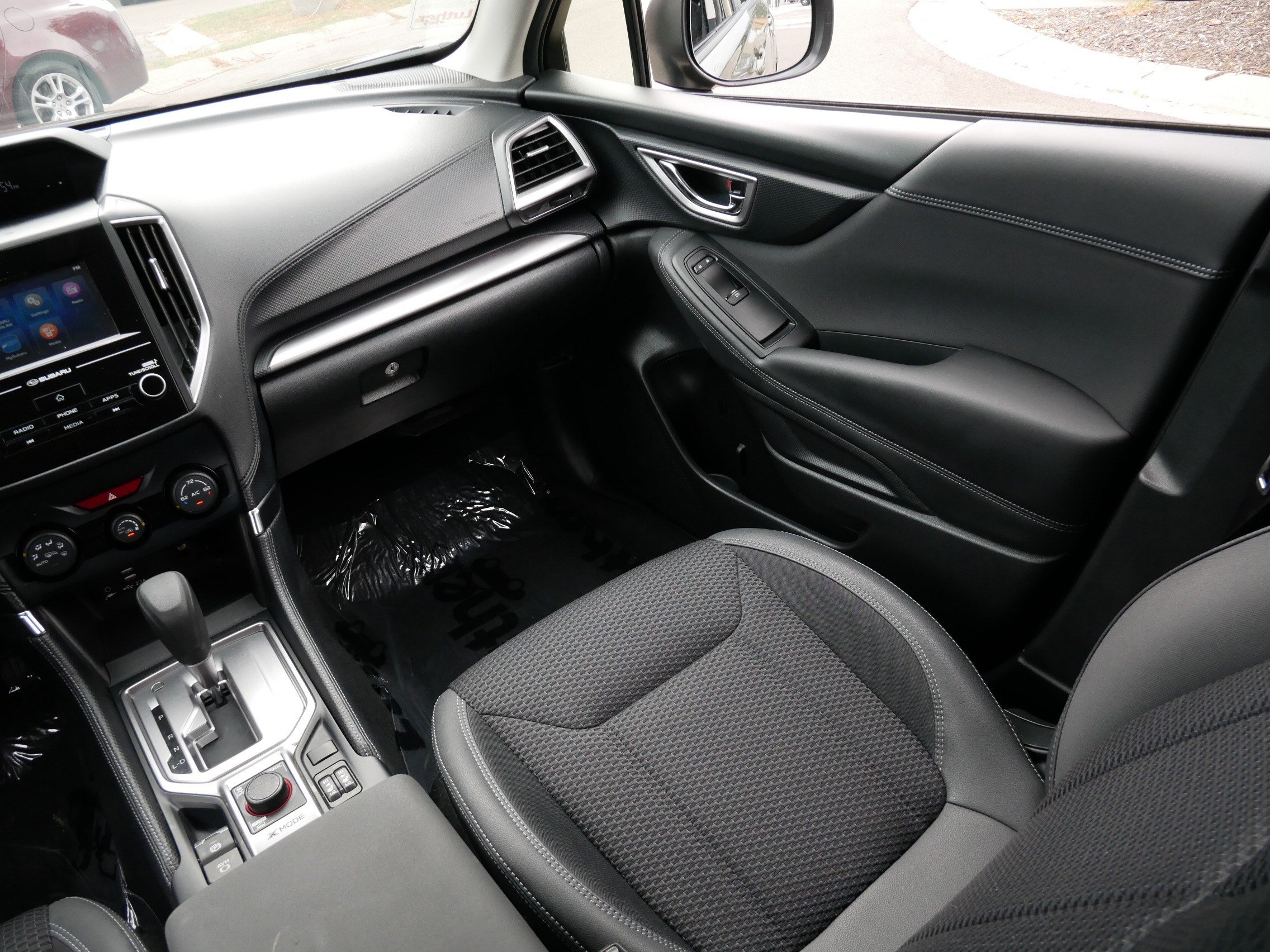 Used 2024 Subaru Forester Premium AWD/4WD image 11