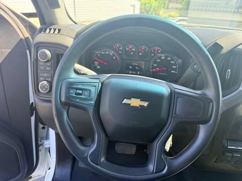 Used 2022 Chevrolet Silverado 1500 Custom AWD/4WD image 21