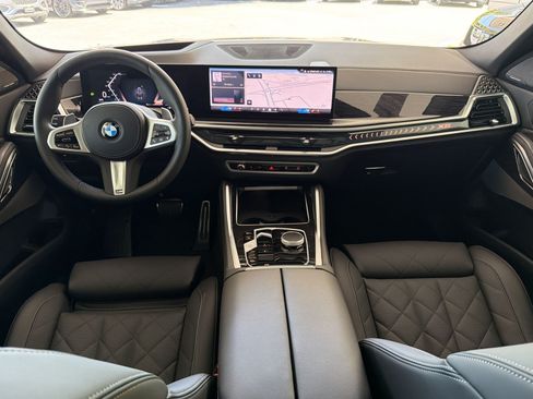 Used 2025 BMW X6 xDrive40i w/ Climate Comfort Package AWD/4WD image 16