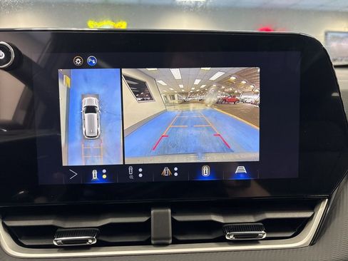 New 2026 Chevrolet Equinox LT w/ Midnight Edition FWD image 29