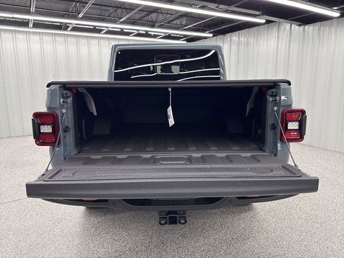 New 2025 Jeep Gladiator Rubicon image 8