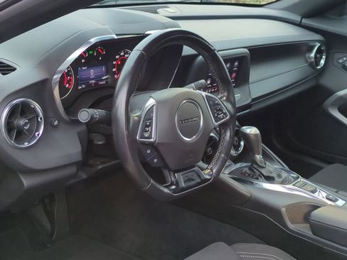 Used 2022 Chevrolet Camaro LT image 10