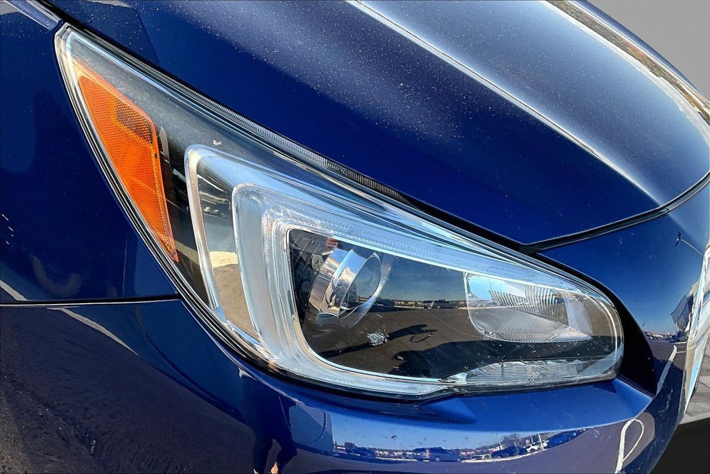 Used 2017 Subaru Outback 3.6R Limited AWD/4WD image 29