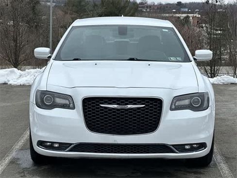 Used 2016 Chrysler 300 S image 22