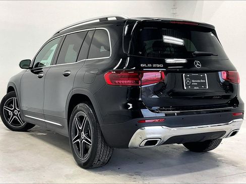 New 2026 Mercedes-Benz GLB 250 image 12