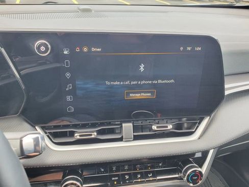 Used 2025 Chevrolet Equinox LT w/ Safety and Technology Package FWD image 29
