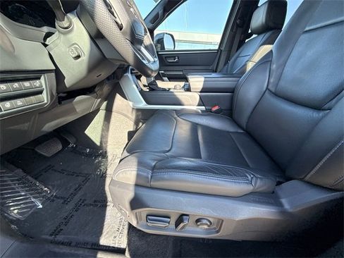 Used 2024 Toyota Sequoia Platinum image 12