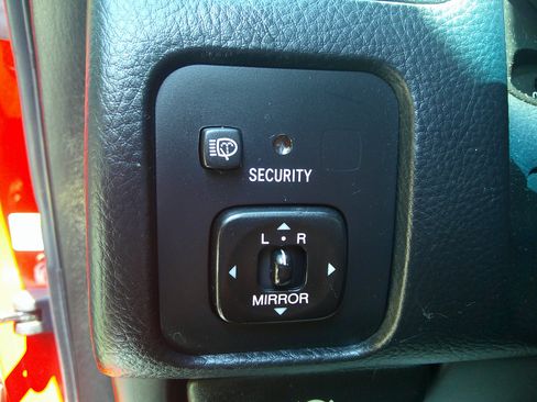 Used 2002 Lexus SC 430 Convertible image 29