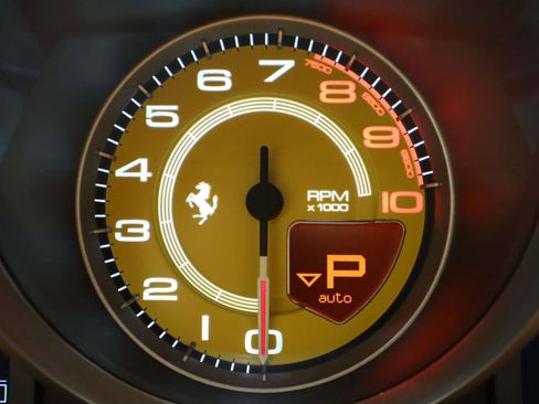 Certified 2022 Ferrari Portofino M image 38