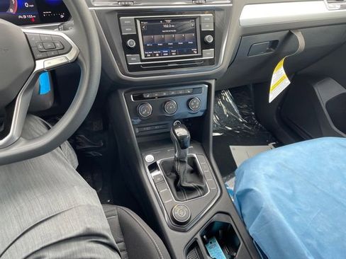 Used 2022 Volkswagen Tiguan S AWD/4WD image 11