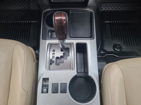 Used 2014 Toyota 4Runner Limited RWD image 16