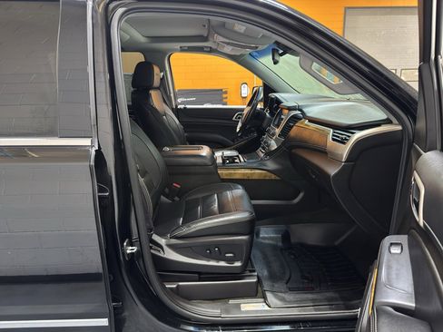 Used 2017 GMC Yukon XL Denali w/ Open Road Package image 21
