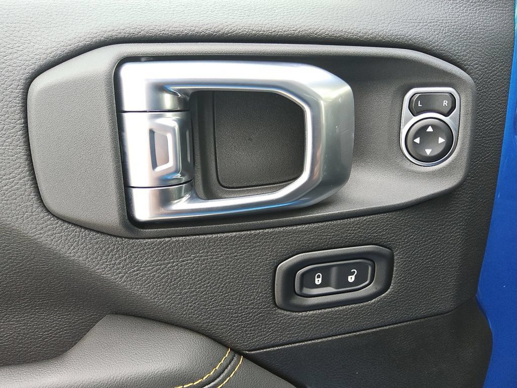 New 2026 Jeep Gladiator Sport AWD/4WD image 18