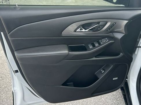 Certified 2023 Chevrolet Traverse Premier w/ Redline Edition image 20