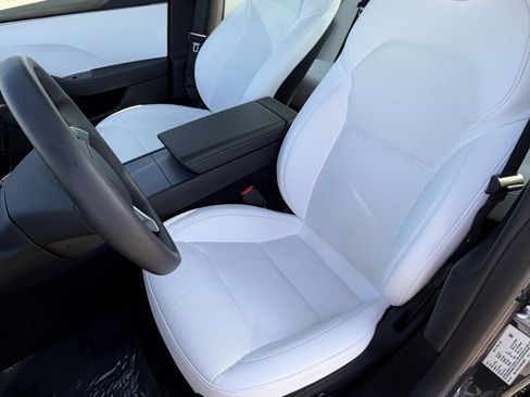Used 2025 Tesla Model 3 Long Range RWD image 28