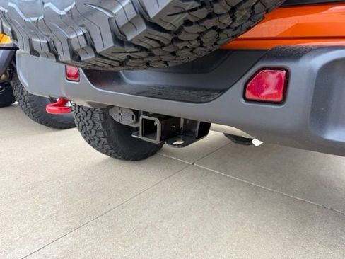 New 2026 Jeep Wrangler Unlimited Rubicon w/ Xtreme 35 Tire Package AWD/4WD image 15