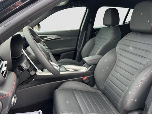 Used 2024 Dodge Hornet R/T image 9