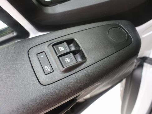 Used 2025 RAM ProMaster 2500 w/ Storage Group image 13